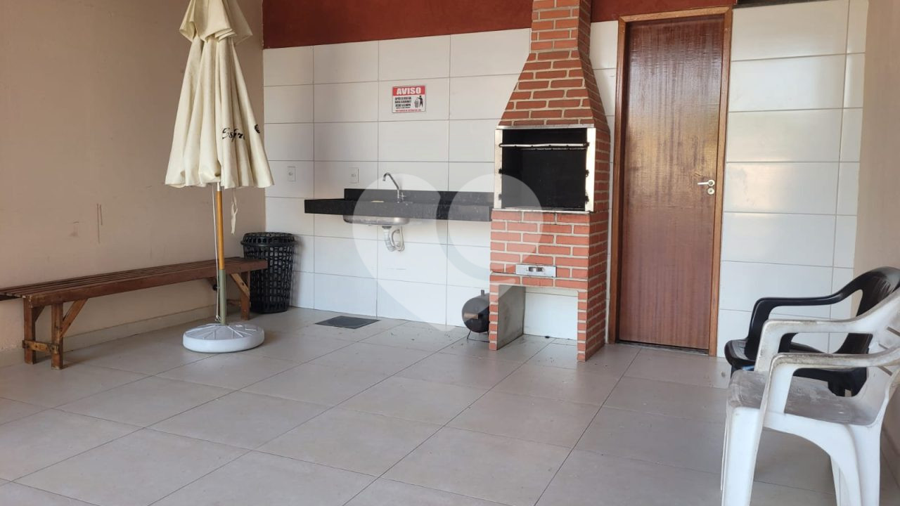 Apartamento à venda no Cambolo