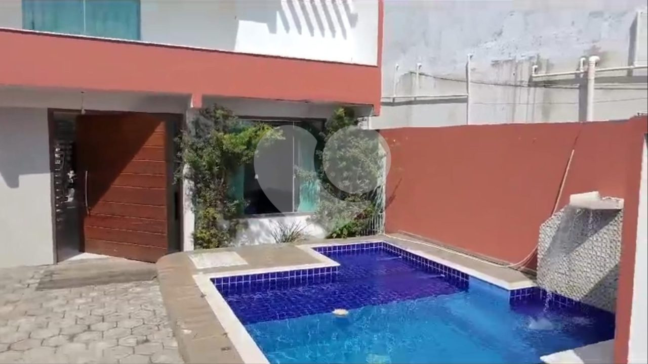 Casa à venda em Coroa Vermelha