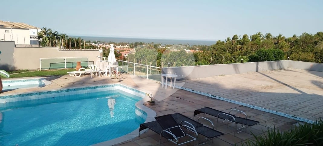 Casa de alto padrão, com estilo colonial com vista para o mar